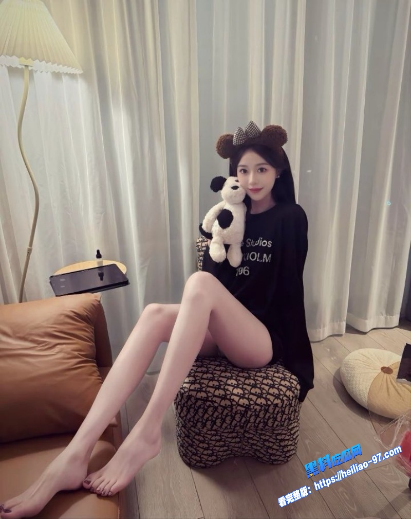 真实乱伦漂亮女儿军训归来被禽兽父亲当狗训无套猛干场面刺激又禁忌7