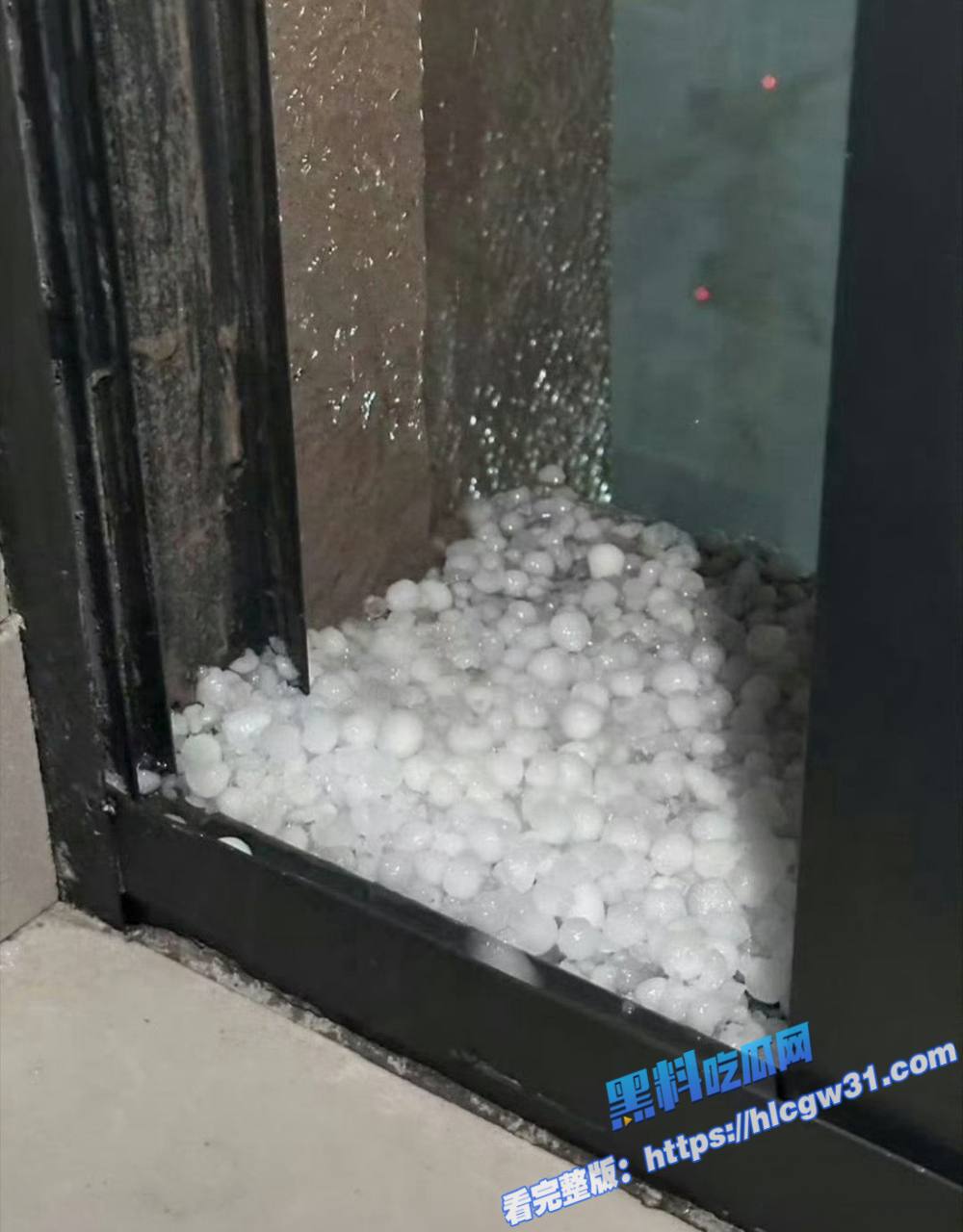 西安极端天气是天灾还是人祸！气象局人工降雨发射48枚火箭弹 当落下的是冰雹 农民的心彻底死了！4