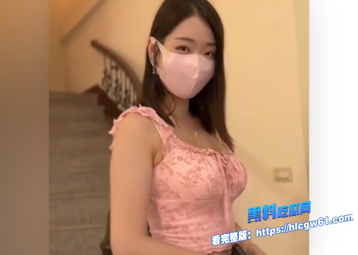 台湾美臀天后SsrpeachEllie最新剧情流出房东太太受委屈后与新租客激情泄欲这丰满的身材谁不爱啊 图1