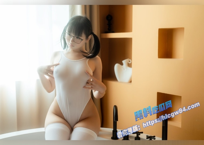 推特顶级网红萝莉幼水铃衣大尺度浴缸拍摄视频流出5