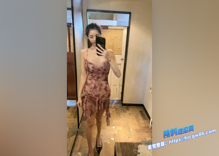 抖音超高颜值御姐英国海归人设网红奶绿 9 抖音超高颜值御姐英国海归人设网红奶绿 9