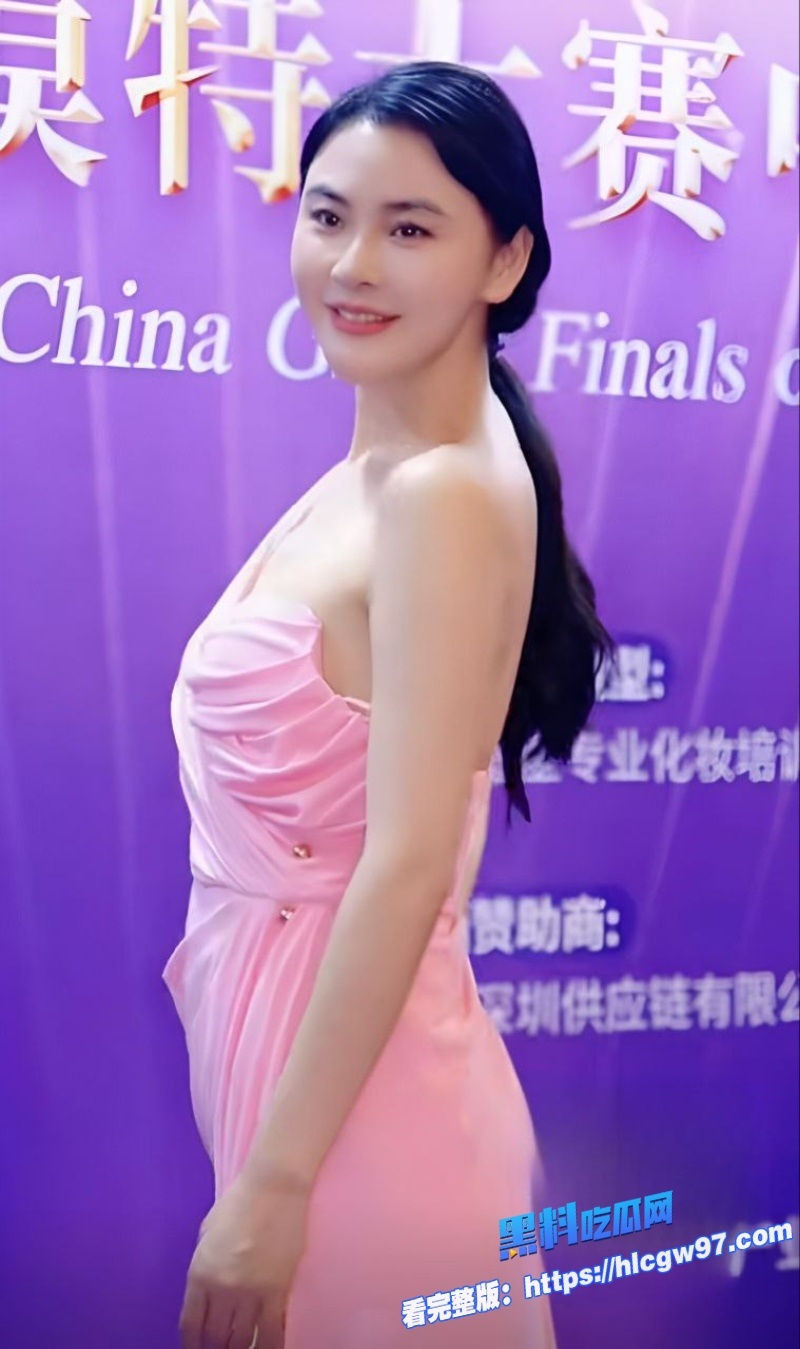 广州小鹏车展模特不雅视频传疯了女主身份深扒竟是亚洲小姐冠军吴丹5