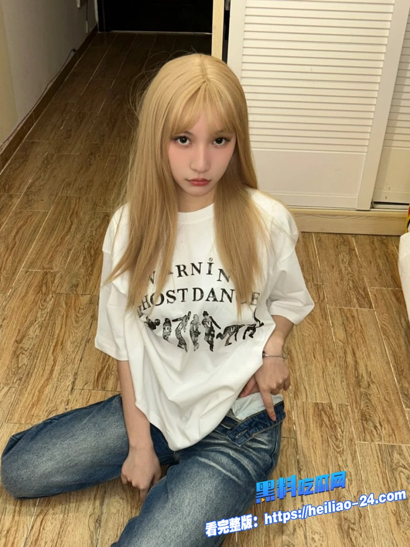 花臂黄毛精神小妹双飞大秀纹身白虎姐妹互口叠罗汉骚浪反差到极致2 花臂黄毛精神小妹双飞大秀纹身白虎姐妹互口叠罗汉骚浪反差到极致2
