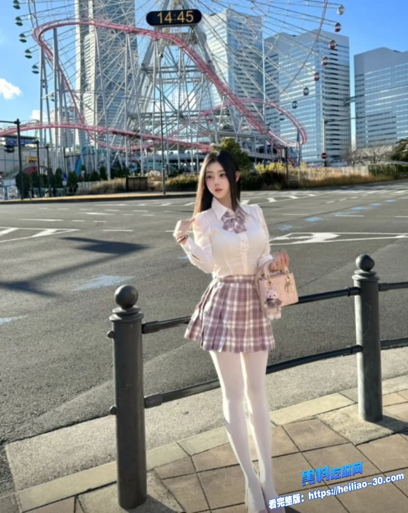 反差福利姬可爱兔自慰精选合集流出JK各种甜美制服配白丝长腿 玩起小穴丝毫不手软 2 反差福利姬可爱兔自慰精选合集流出JK各种甜美制服配白丝长腿 玩起小穴丝毫不手软 2