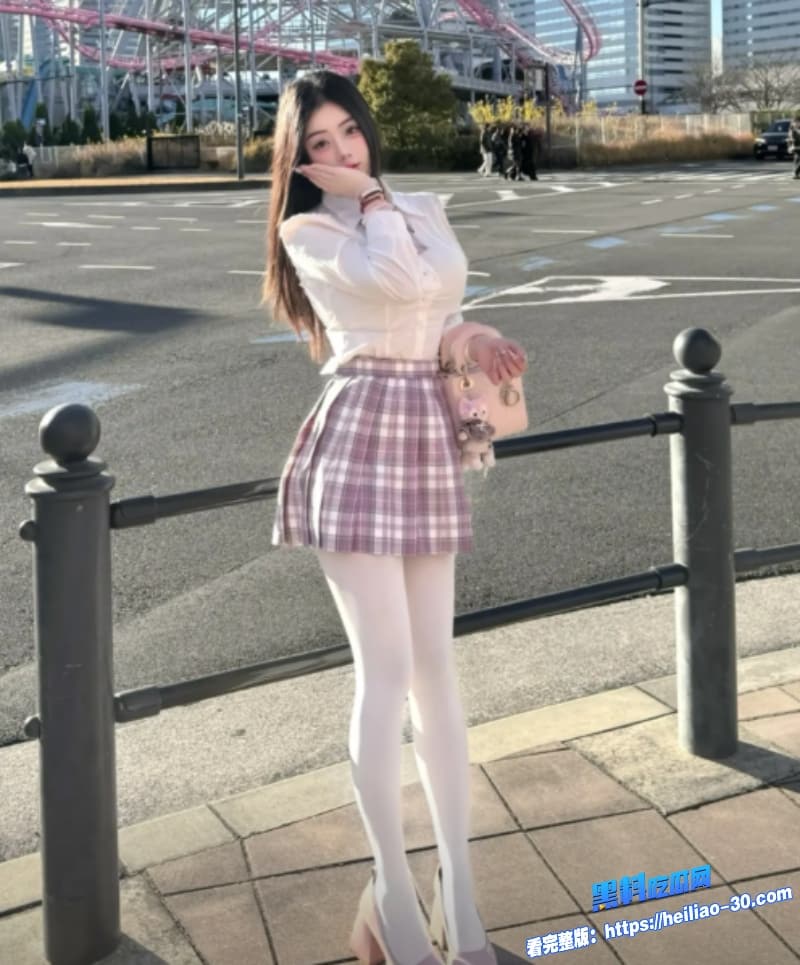 反差福利姬可爱兔自慰精选合集流出JK各种甜美制服配白丝长腿 玩起小穴丝毫不手软 14 反差福利姬可爱兔自慰精选合集流出JK各种甜美制服配白丝长腿 玩起小穴丝毫不手软 14