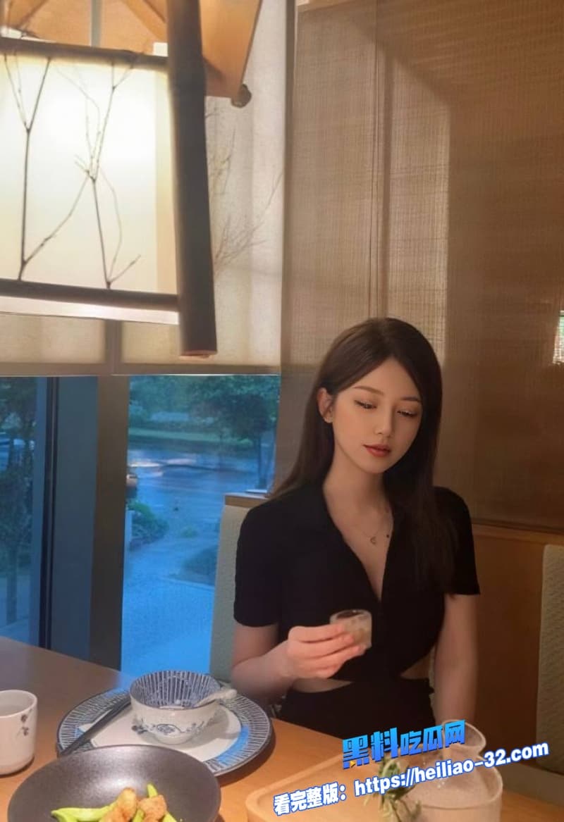 江苏某顶级高颜值艺校生校花与金主爸爸私密视频流出露脸口交玩手机后入疯狂太刺激了 6 江苏某顶级高颜值艺校生校花与金主爸爸私密视频流出露脸口交玩手机后入疯狂太刺激了 6