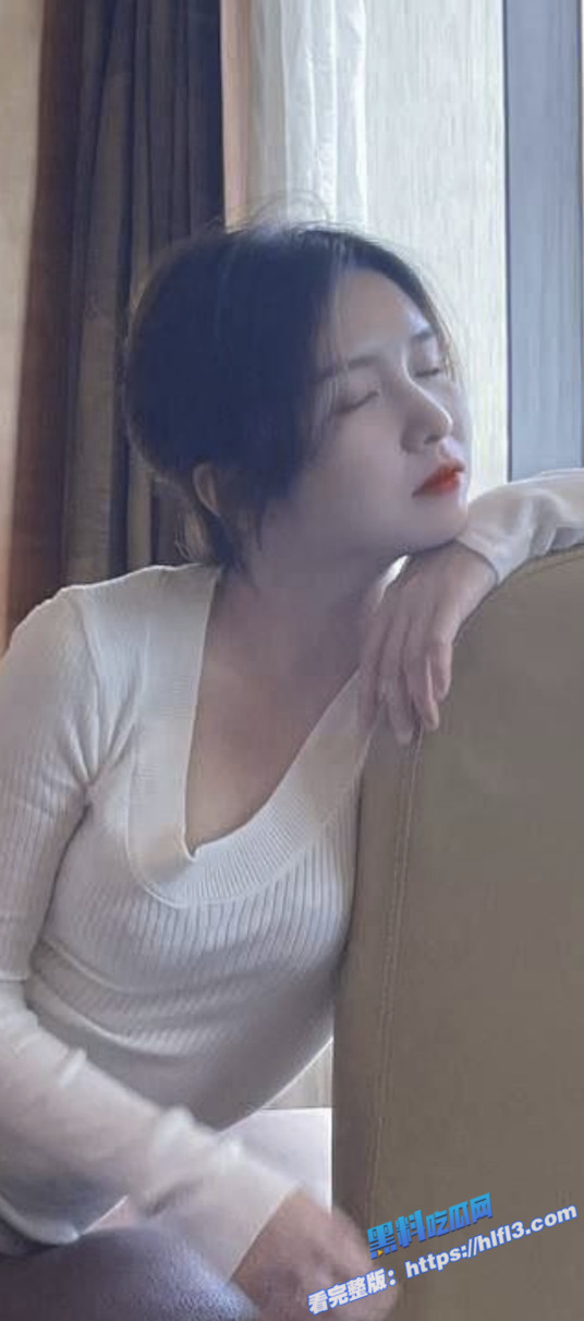 瓜友投稿 福建厦门的模特田静出轨 被不同的男人操3