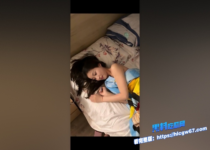 哈尔滨高颜值女大学生宋婷分手后遭前男友曝光性爱视频极品身材真实觉了叫床声音超好听白袜配大长腿露出的粉逼戳中我欲点高清修复版 图6 哈尔滨高颜值女大学生宋婷分手后遭前男友曝光性爱视频极品身材真实觉了叫床声音超好听白袜配大长腿露出的粉逼戳中我欲点高清修复版 图6