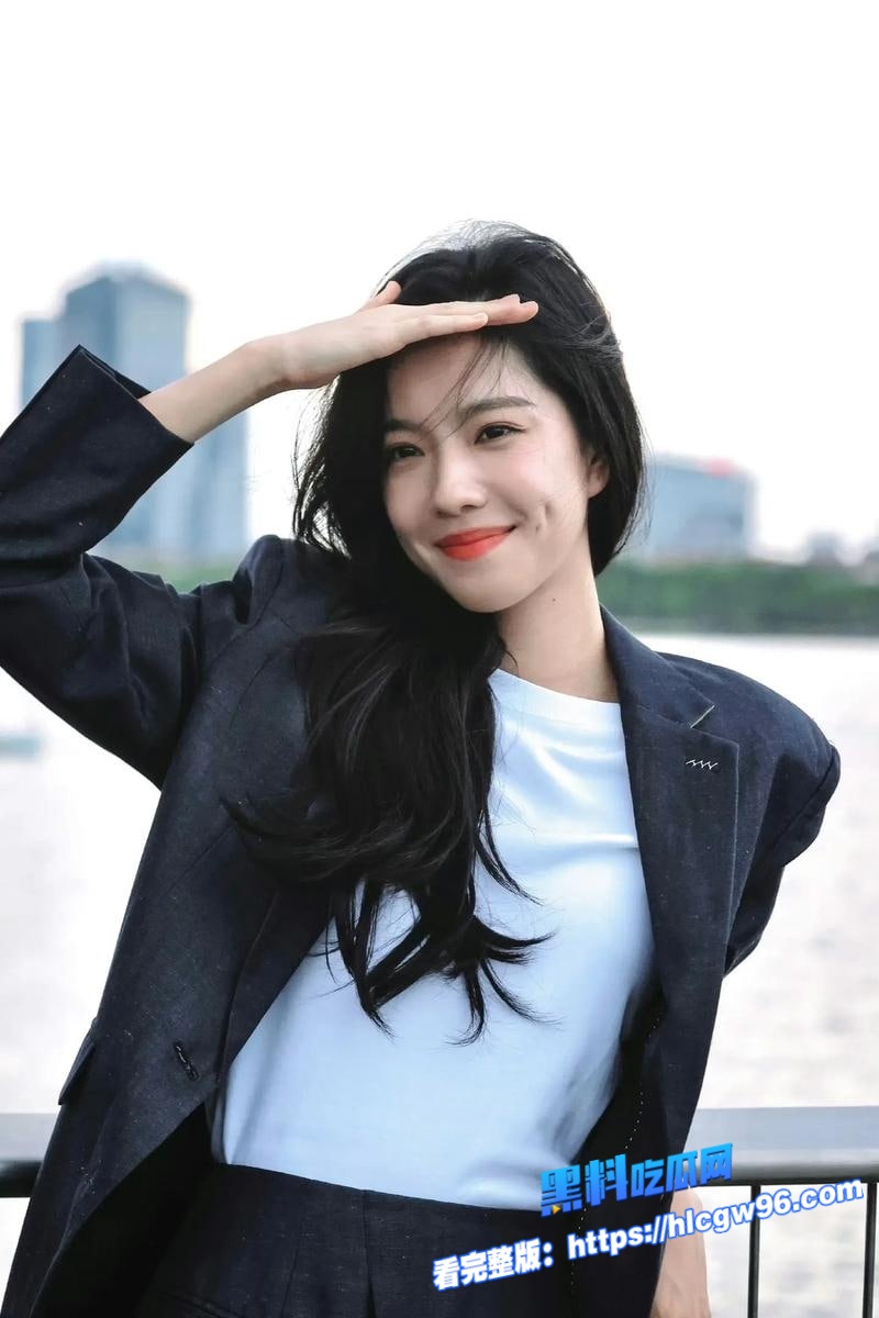 AI明星换脸清纯女神庄达菲2 AI明星换脸清纯女神庄达菲2