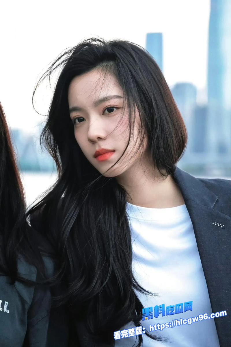 AI明星换脸清纯女神庄达菲4 AI明星换脸清纯女神庄达菲4