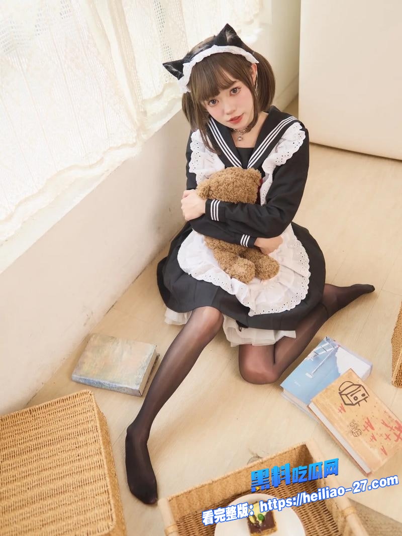 黑丝小女仆反差萝莉曝光娇嫩粉红乳头白皙诱人身体甜美外表下极致诱惑让人一看无法自拔4