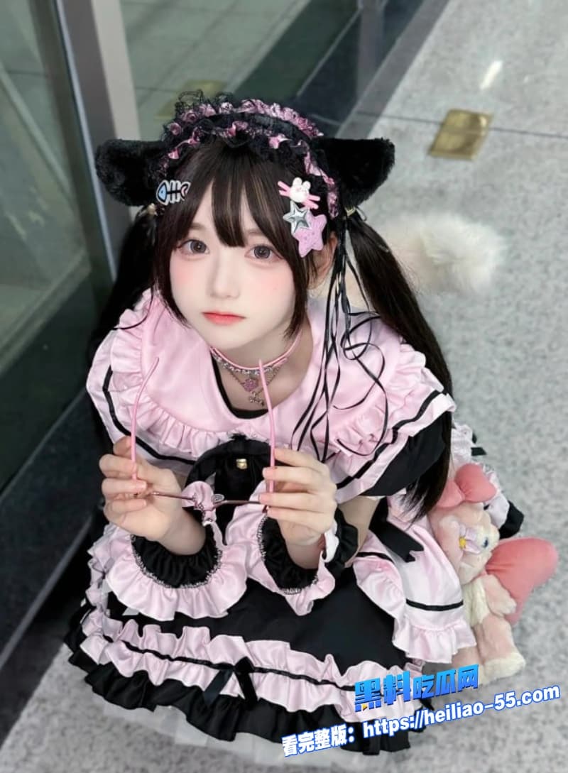 真实兄妹乱伦趁父母不在家哥哥强行插入正在打游戏开麦的妹妹极品白虎嫩穴看的人下面真的受不了5 真实兄妹乱伦趁父母不在家哥哥强行插入正在打游戏开麦的妹妹极品白虎嫩穴看的人下面真的受不了5