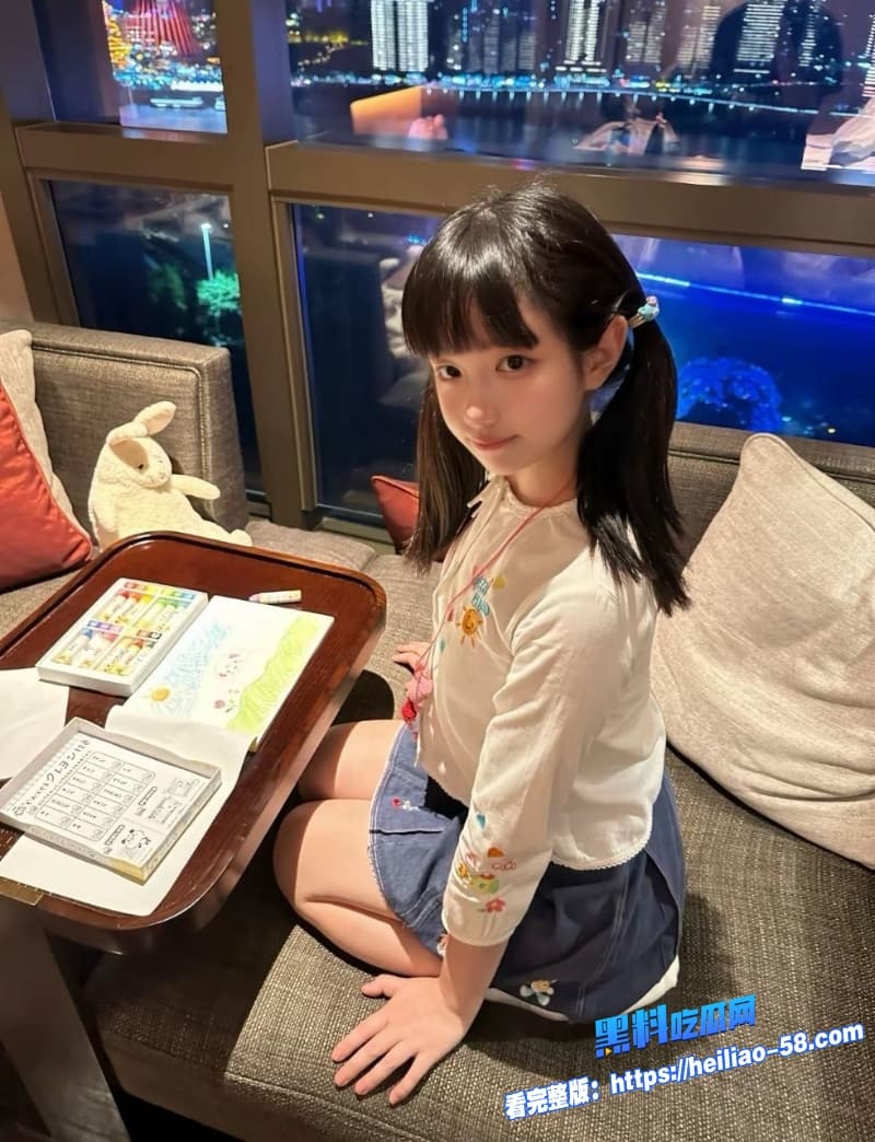 推特高颜值极品萝莉小小呆做爱自拍合集白虎嫩穴遭男友各种姿势疯狂打桩网友直呼受不了7