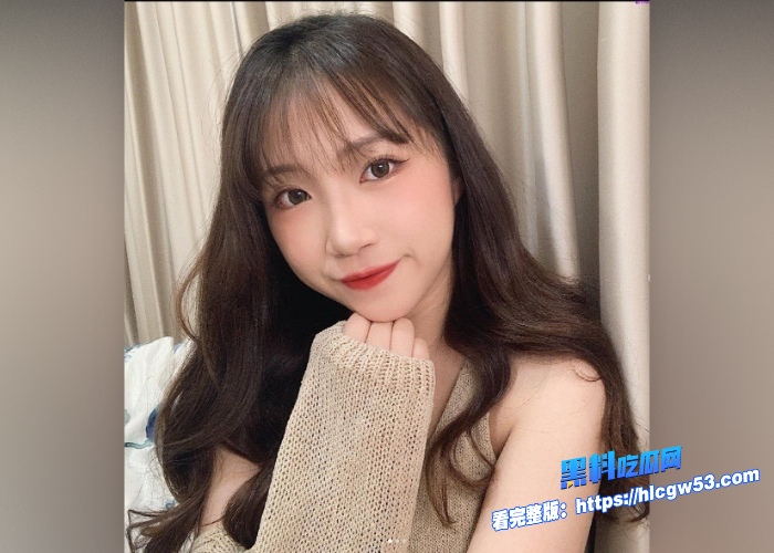 知名IG网红不雅啪啪视频流出照片里清纯女神私下里是淫荡母狗深情口嗦龟头看的人鸡儿梆硬 图5WH700x500px 知名IG网红不雅啪啪视频流出照片里清纯女神私下里是淫荡母狗深情口嗦龟头看的人鸡儿梆硬 图5WH700x500px