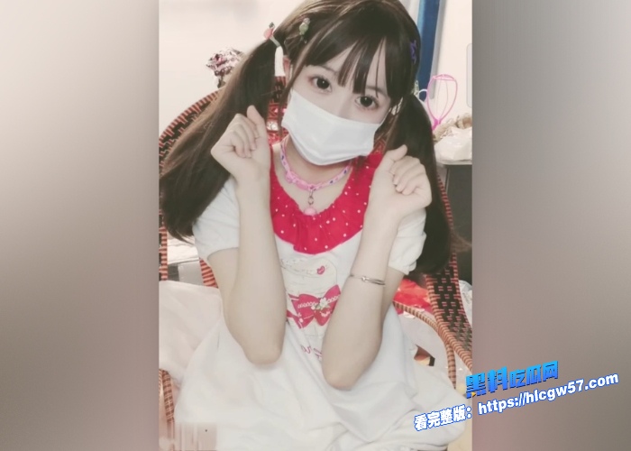 外网超火的福利姬香蕉不呐呐家中自拍自慰视频免费看跳蛋玩小穴直接到高潮 图4