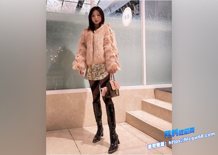 上海外企高颜值白领约炮同城富少性爱视频曝光这雪白巨乳真带劲肥臀后入干的啪啪响 图4