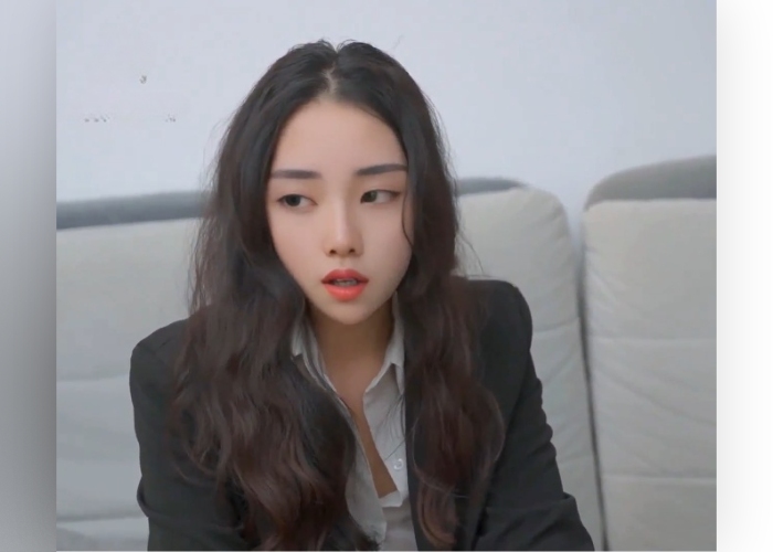 麻豆传媒御姐女神莫云雪帮赌徒丈夫还债肉偿债主完美身材被凌辱爆操1 麻豆传媒御姐女神莫云雪帮赌徒丈夫还债肉偿债主完美身材被凌辱爆操1