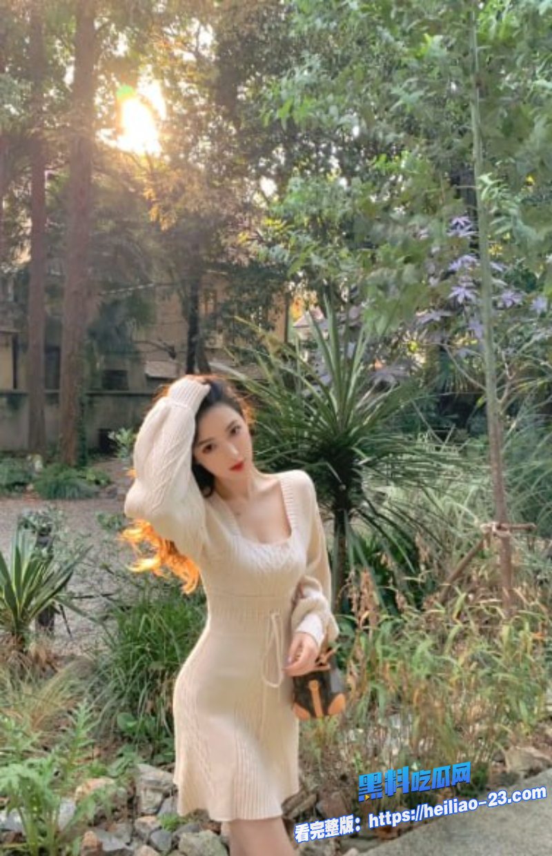 龟夫妓妻新玩法爆火嫖客当着老公面戴套猛操丈夫握手感受老婆高潮颤抖妥妥的极致羞辱感太变态了 1 龟夫妓妻新玩法爆火嫖客当着老公面戴套猛操丈夫握手感受老婆高潮颤抖妥妥的极致羞辱感太变态了 1