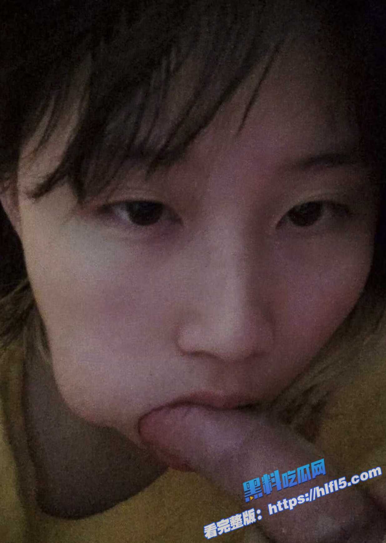 极品大奶高中生 发育的非常好 童颜巨乳坦克身材 奶之大双手握不下 自拍视频泄密！6