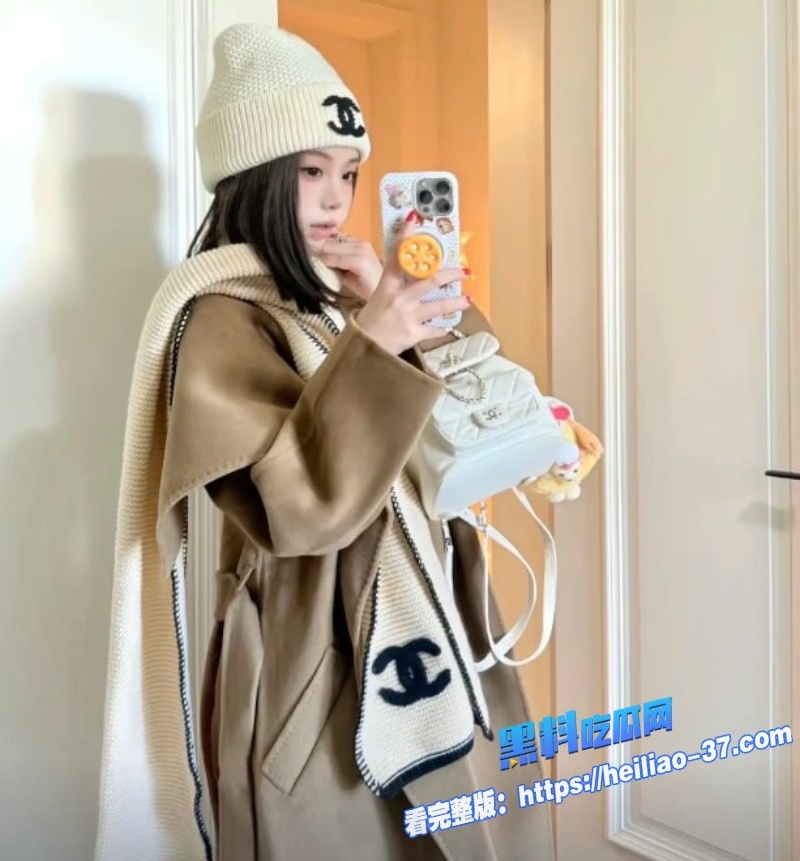 高颜值女神展现惊人淫荡身材娇嫩抗操到飞起各种姿势随便玩她求着爸爸用力5 高颜值女神展现惊人淫荡身材娇嫩抗操到飞起各种姿势随便玩她求着爸爸用力5