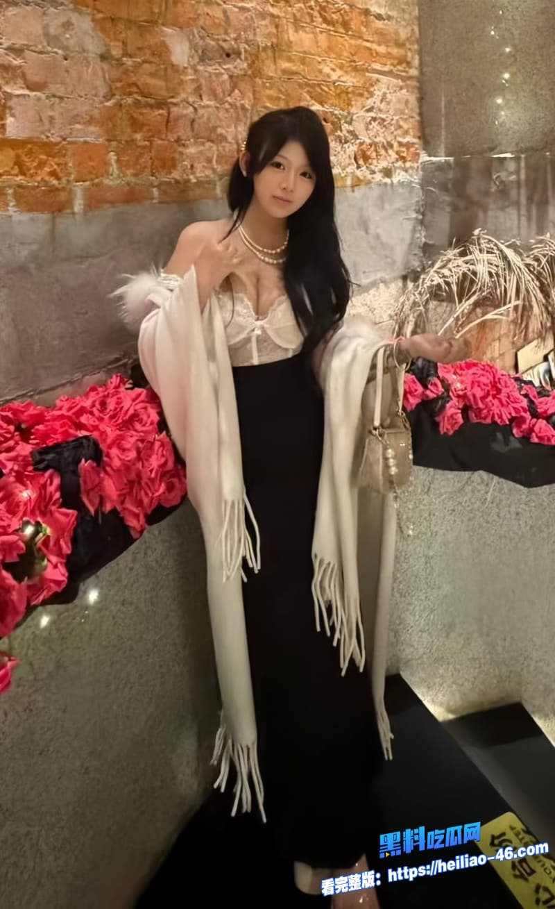 高颜值嫩妹与男友酒店性爱视频流出全程露脸被各种疯狂爆操这颜值堪称一绝11