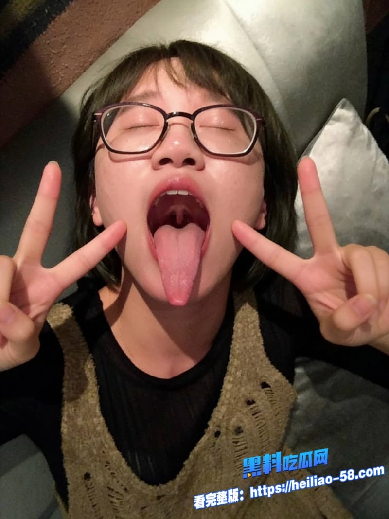 瓜友投稿34岁英语老师孙苗苗婚礼夜被昔日学生群P三洞齐开狂干到喷水7
