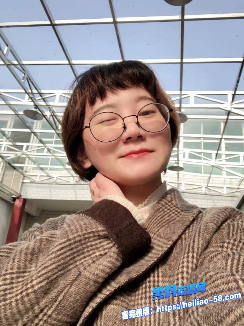 瓜友投稿34岁英语老师孙苗苗婚礼夜被昔日学生群P三洞齐开狂干到喷水9