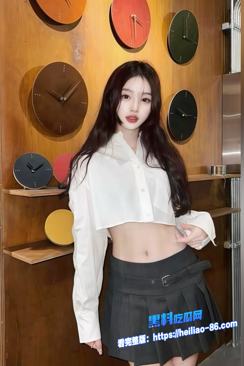重庆00后 贝儿 身穿黑丝陪睡视频流出 甜美抖音乖乖女私下被大哥各种姿势猛干！8