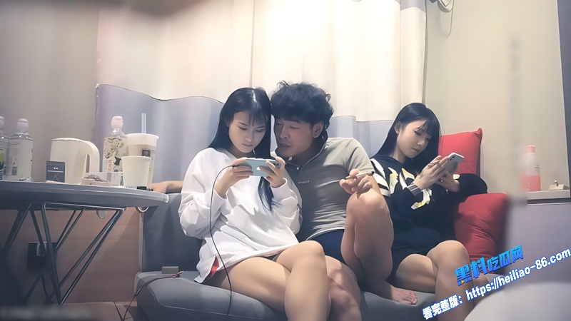 小可双飞1