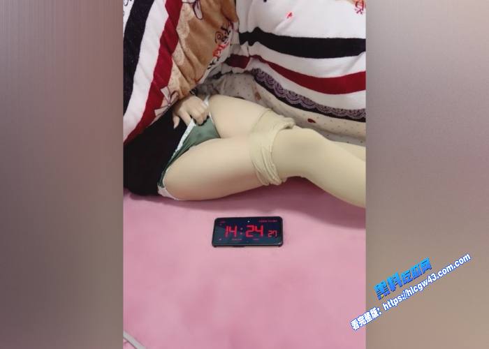 真实乱伦给骚逼嫂子下药药效来了想抠逼各种磨蹭趁机拿下半推半就之下肆意玩弄 图5WH700x500px