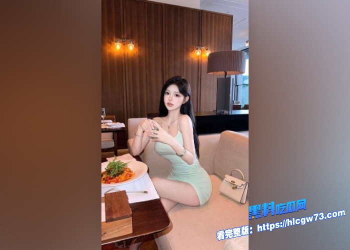 极品少萝可爱妹子约炮同城单男视频流出全程字幕精彩对白小小的娇躯大大的骚逼疯狂淫语挑逗炮友大力插她 图1 极品少萝可爱妹子约炮同城单男视频流出全程字幕精彩对白小小的娇躯大大的骚逼疯狂淫语挑逗炮友大力插她 图1