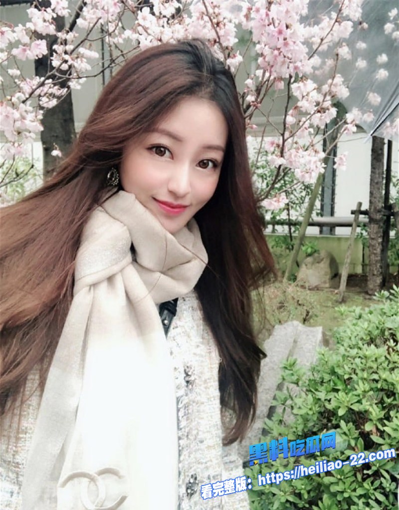 经贸学院校花李晓雅私拍意外曝光公认巨乳女神F杯粉嫩真奶反差照合集流出5 经贸学院校花李晓雅私拍意外曝光公认巨乳女神F杯粉嫩真奶反差照合集流出5