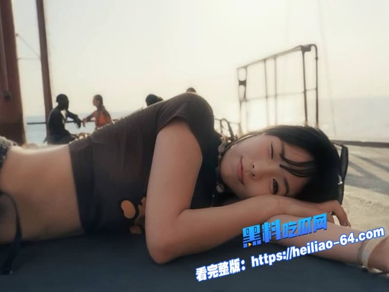 抖音COSER网红小米没脾气黑人事件全曝光竟被黑屌后入到腿软清纯人设彻底崩盘3