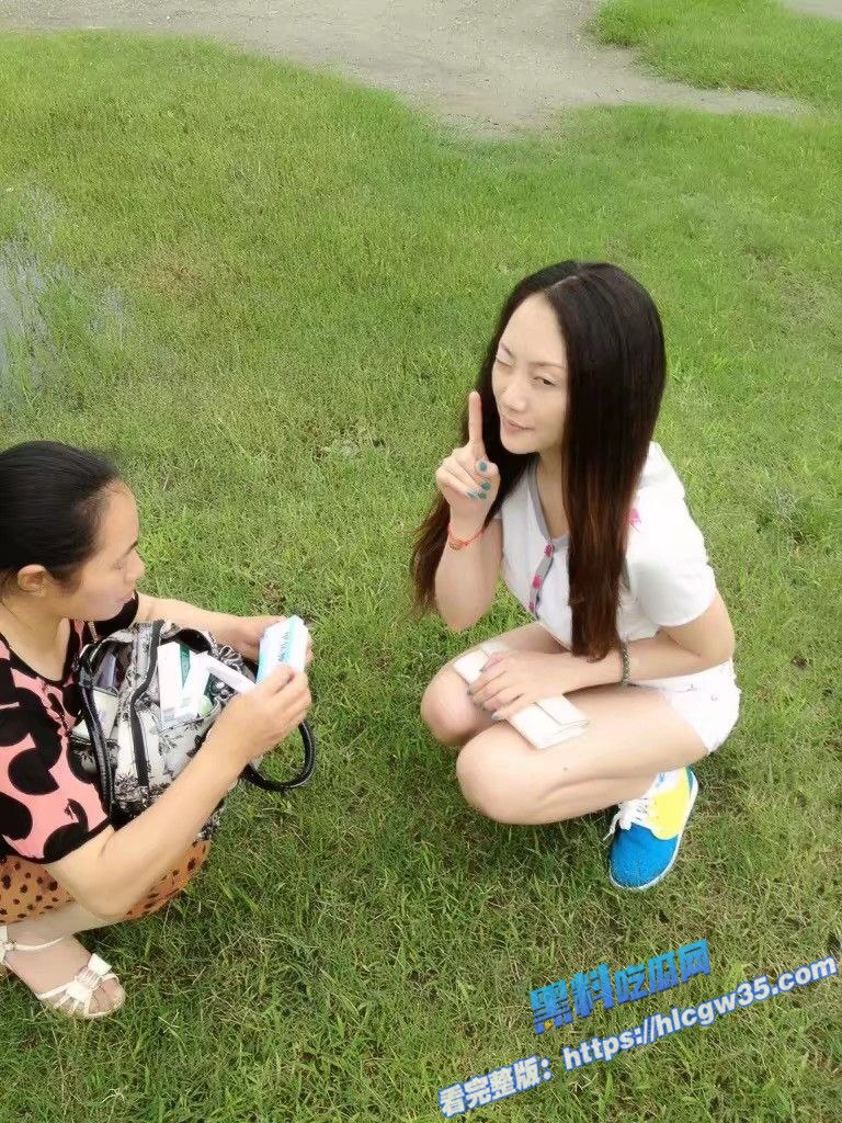 极品人妻少妇 钟晓红 定制视频流出 风韵犹存 自拍 自慰 淫叫声震天26 极品人妻少妇 钟晓红 定制视频流出 风韵犹存 自拍 自慰 淫叫声震天26