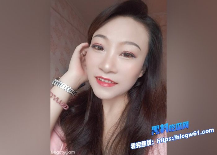 海角乱伦调教丰满熟女邢姨肉丝大白腿型感撩人高跟鞋尖插肥穴直接爽到高潮太刺激了 图1