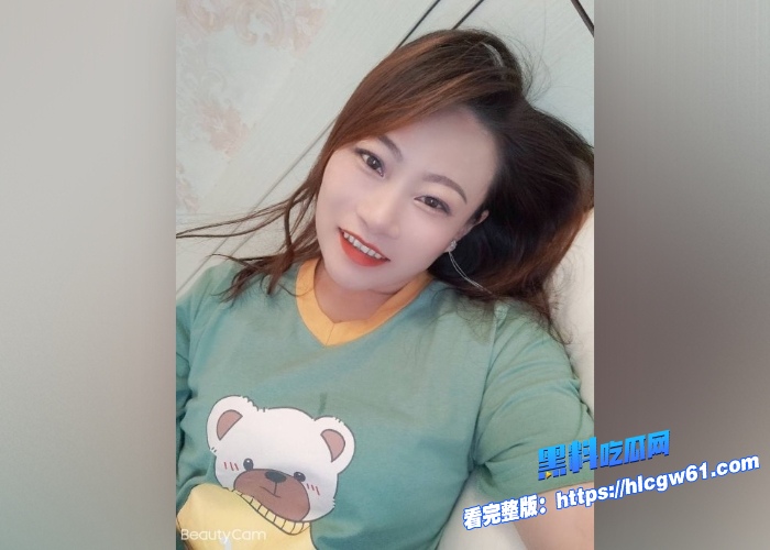 海角乱伦调教丰满熟女邢姨肉丝大白腿型感撩人高跟鞋尖插肥穴直接爽到高潮太刺激了 图4