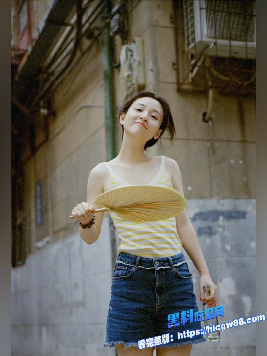 AI明星换脸系列 吴倩AI换脸化身风骚淫娃私处塞跳蛋媚眼如丝摇臀赴香槟派对浪叫连连高潮喷汁 (1).jpg AI明星换脸系列 吴倩AI换脸化身风骚淫娃私处塞跳蛋媚眼如丝摇臀赴香槟派对浪叫连连高潮喷汁 (1).jpg