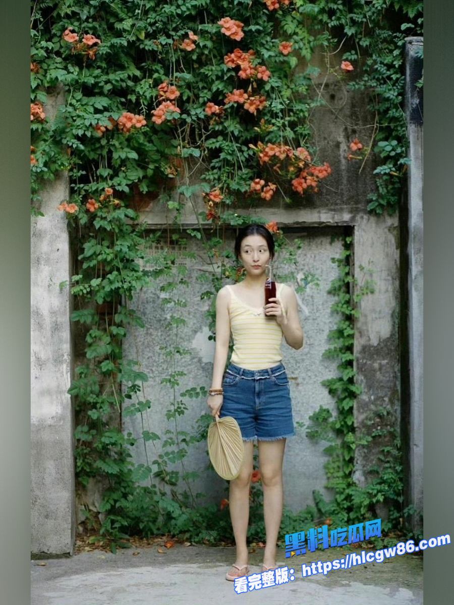 AI明星换脸系列 吴倩AI换脸化身风骚淫娃私处塞跳蛋媚眼如丝摇臀赴香槟派对浪叫连连高潮喷汁 (2).jpg AI明星换脸系列 吴倩AI换脸化身风骚淫娃私处塞跳蛋媚眼如丝摇臀赴香槟派对浪叫连连高潮喷汁 (2).jpg