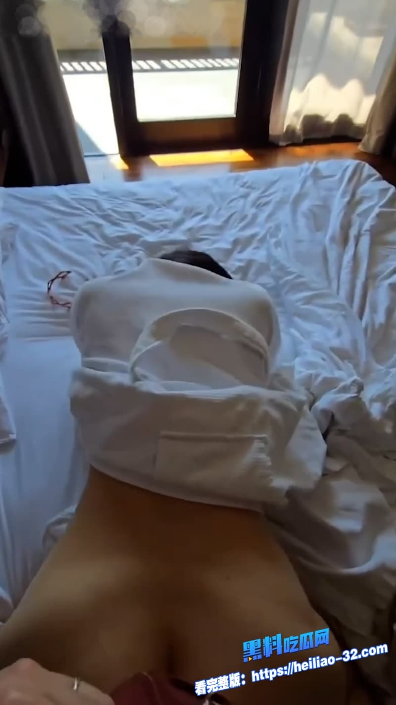 反差婊曝光南宁极品模特许佳琪 与初恋激情大尺度啪啪清纯外表火辣炸裂 5 反差婊曝光南宁极品模特许佳琪 与初恋激情大尺度啪啪清纯外表火辣炸裂 5