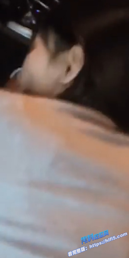 开丰田都能找到这样的？技术堪比会所金牌技师的苗条美女给男友伺候的神魂颠倒1