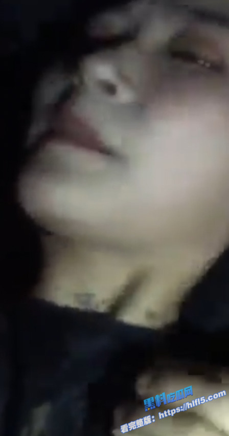 开丰田都能找到这样的？技术堪比会所金牌技师的苗条美女给男友伺候的神魂颠倒3