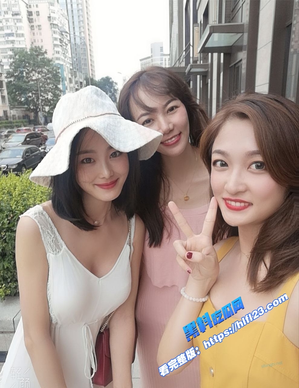 大二学妹毕业后 和男友洗澡啪啪口交私密视频被渣男曝光 各种姿势全玩遍 宛如一条母狗！ 图1