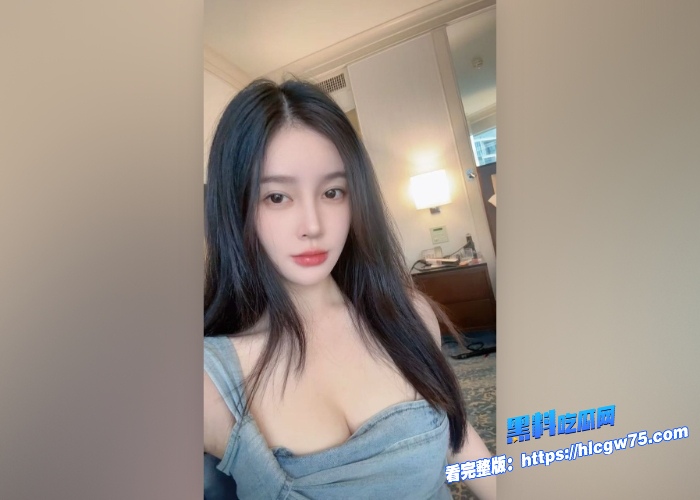 海角乱伦超性感后妈和老爸说回来拿衣服回家就抓我手去她俩婚房里勾引我这后妈当到位了身材极品啊 图2 海角乱伦超性感后妈和老爸说回来拿衣服回家就抓我手去她俩婚房里勾引我这后妈当到位了身材极品啊 图2