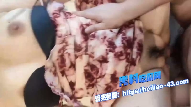 真实叔嫂乱伦骚货嫂子与小叔子偷情视频流出身穿黑丝深喉口交最后母狗求着快点内射进去11 真实叔嫂乱伦骚货嫂子与小叔子偷情视频流出身穿黑丝深喉口交最后母狗求着快点内射进去11