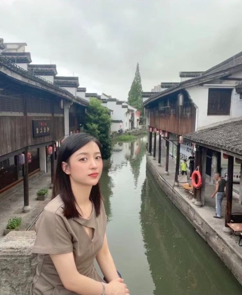 浙江颜值良家少妇家居啪啪2 浙江颜值良家少妇家居啪啪2