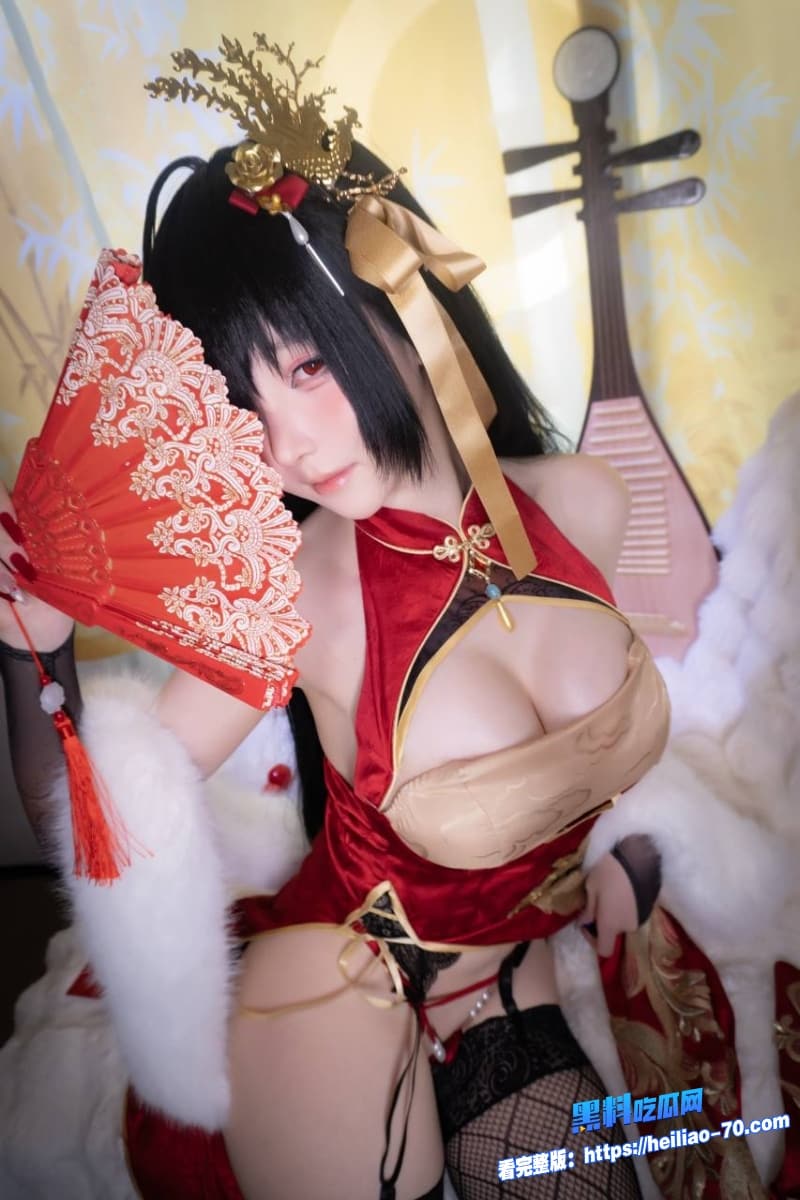 极品福利姬一小央泽大凤旗袍黑丝爆乳肥臀私拍御姐反差骚母狗扭臀诱惑太会玩23