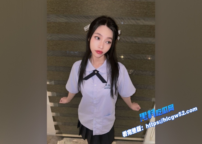 泰国反差少女大尺度自慰私拍曝光假屌爆插骚穴白眼直翻淫叫不断活脱脱一副骚母狗样 图1WH700x500px