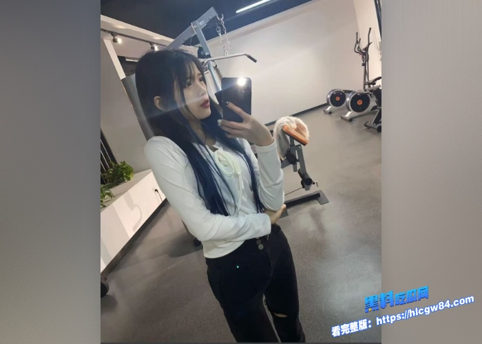 网红主播精神小妹兔斯姬直播调教视频流出舌钉纹身紫色情趣内衣舔脚吃鸡逼都被玩黑了 2 网红主播精神小妹兔斯姬直播调教视频流出舌钉纹身紫色情趣内衣舔脚吃鸡逼都被玩黑了 2
