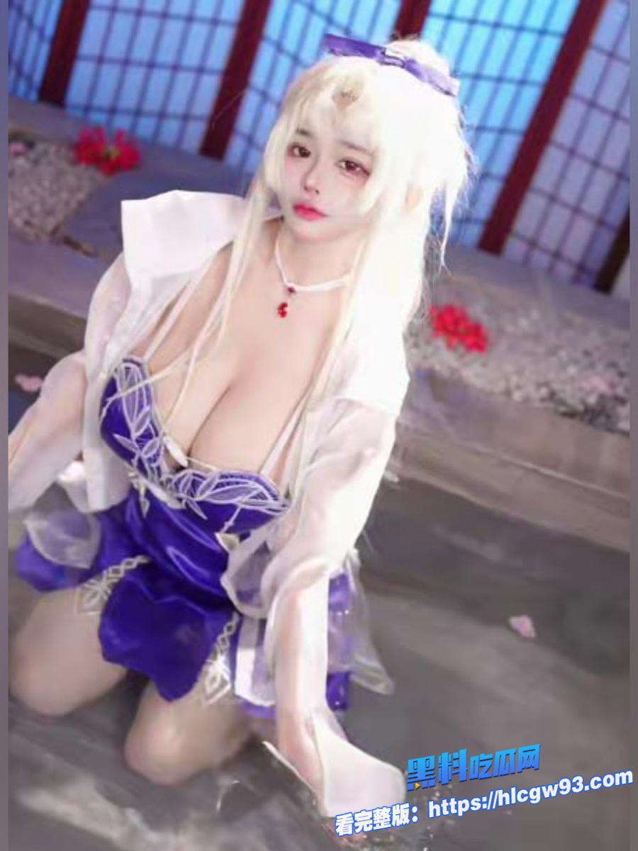 颜值与身材并肩在线的巨乳女神大放精彩福利 5