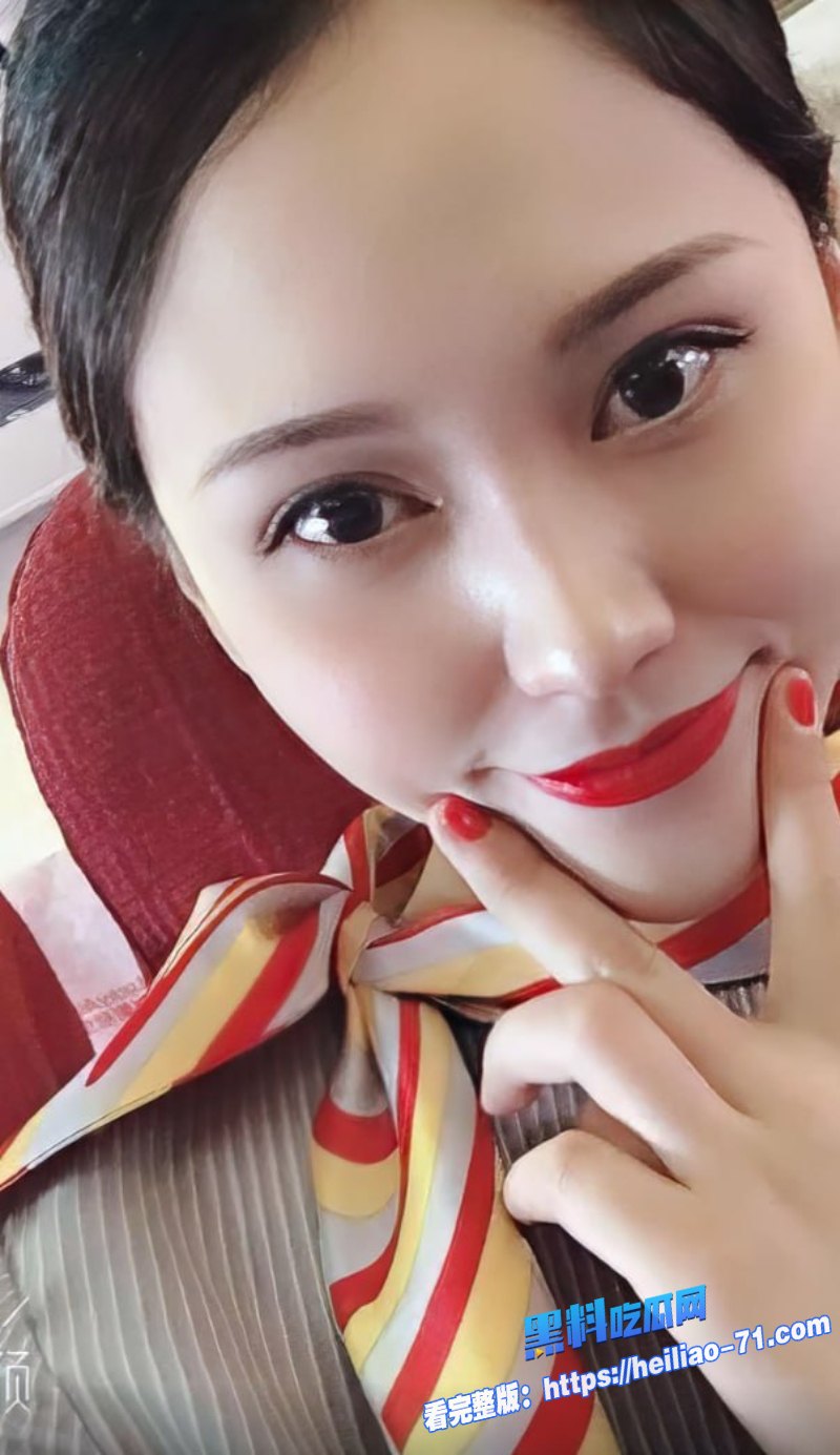 投稿春秋航空乘务长卿沐语为保编制沦为母狗被领导疯狂潜规则3